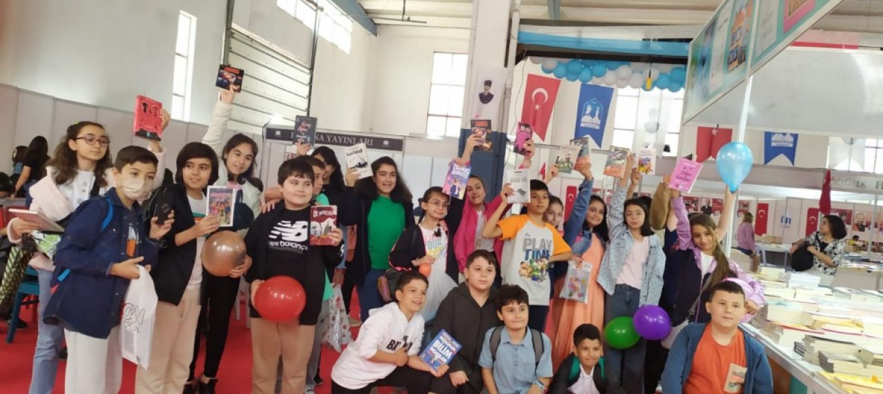 ORTAOKUL ÖĞRENCİLERİ FUARI ZİYARET ETTİ