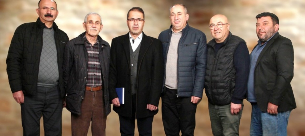 ÖZDEN TURAN ADAYLIĞINI AÇIKLADI