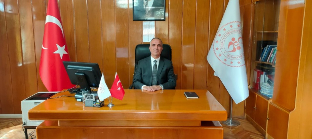 ÖZTÜRK, GÖREVİNE BAŞLADI