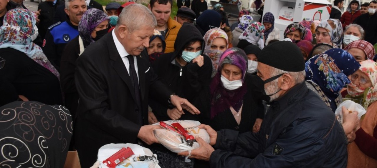 PİDELER BAŞKAN SARI’DAN