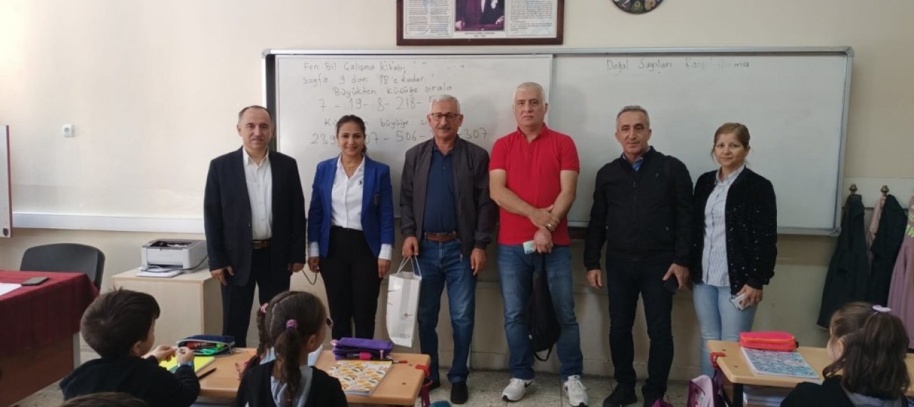 PİL TOPLAYAN OKULLAR ÖDÜLLENDİRİLDİ