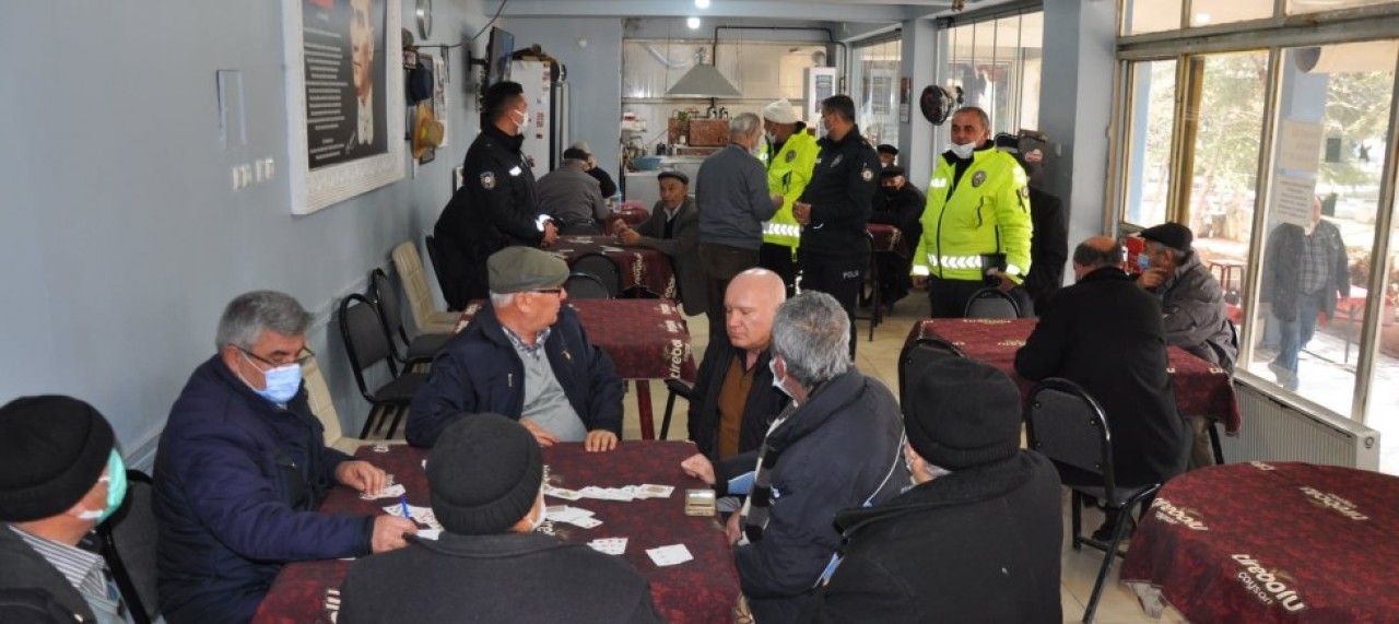 POLİS EKİPLERİ DOLANDIRICILARA KARŞI UYARDI