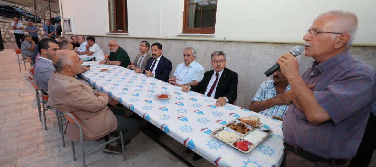 PROTOKOL CEMEVİ’NDE İFTARA KATILDI