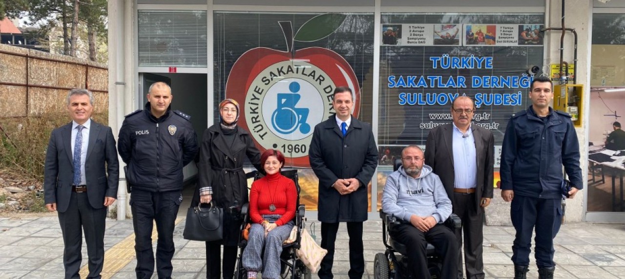 PROTOKOLDEN SAKATLAR DERNEĞİ’NE ZİYARET
