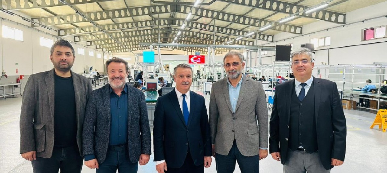 REKTÖR ELMACI, OSB’Yİ ZİYARET ETTİ