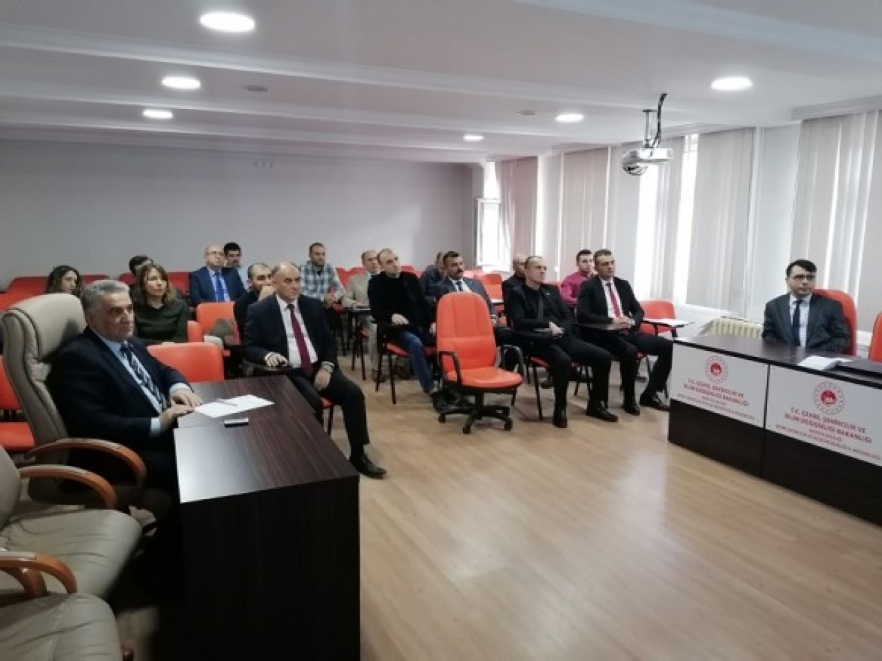 RİSKLİ YAPILAR İLE İLGİLİ BİLGİLENDİRME TOPLANTISI YAPILDI
