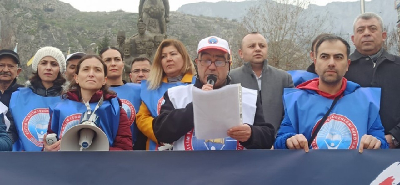 SADAKA DEĞİL, HAKKIMIZI İSTİYORUZ