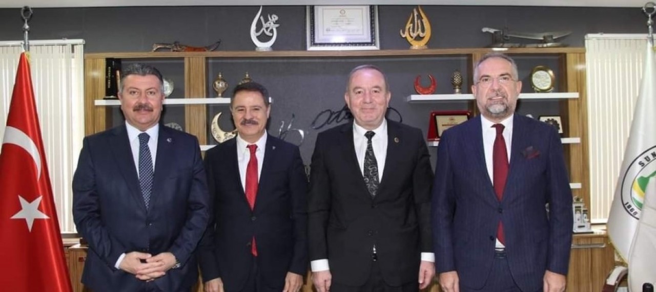 ŞAHİNER’İN KONUĞU OLDULAR