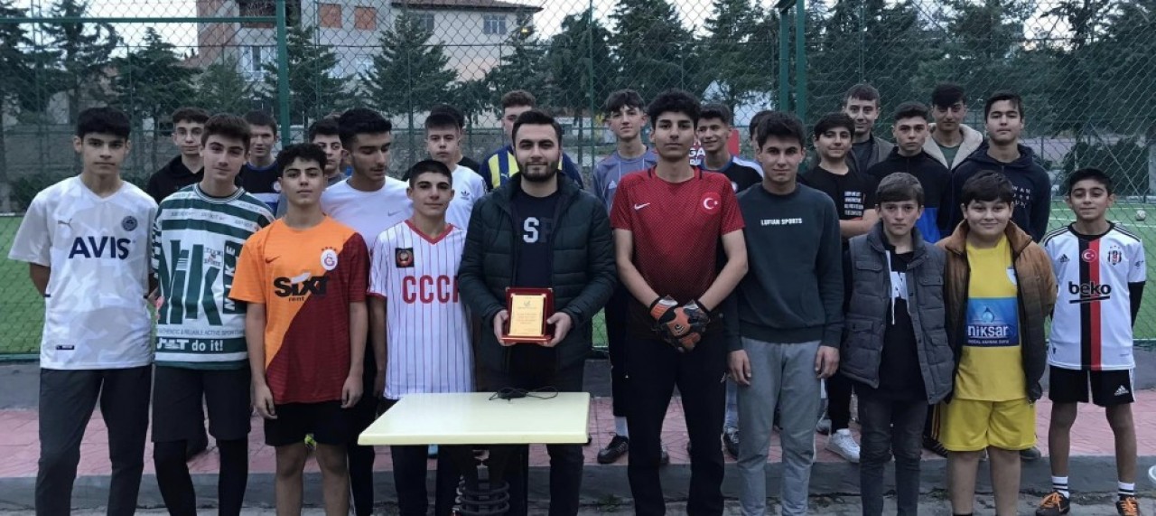 ŞAMPİYON ABİDE HATUN ANADOLU LİSESİ OLDU