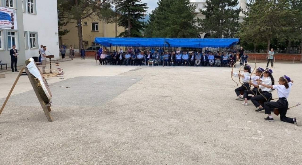 ŞAMPİYONLARDAN MUHTEŞEM GÖSTERİ