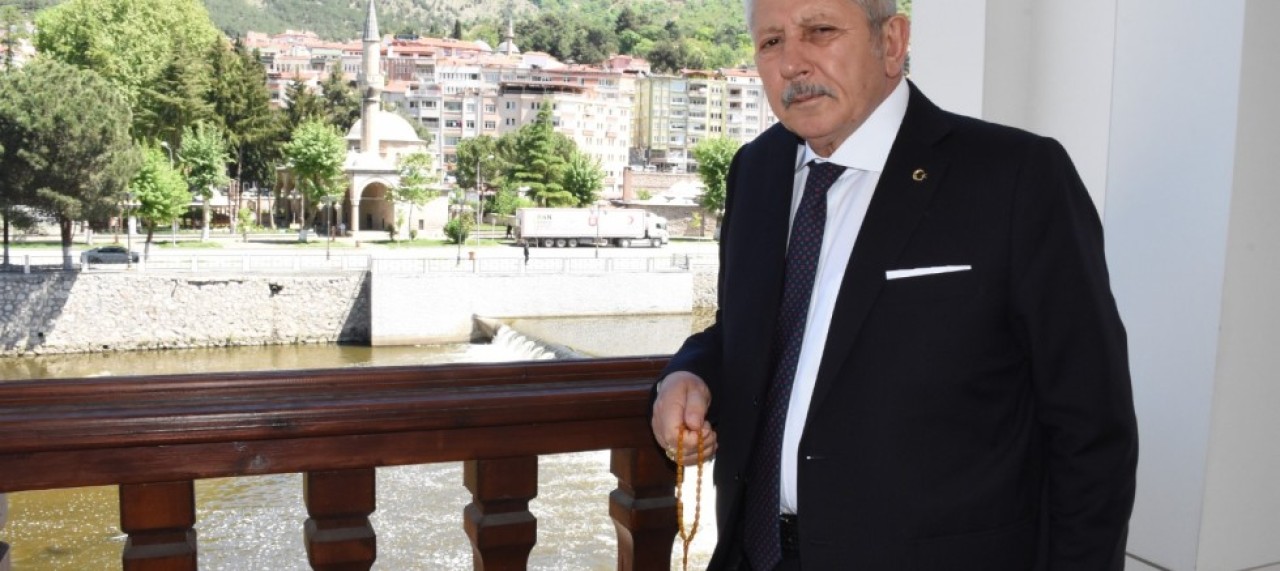 SARI: “BAYRAMA ERİŞMENİN MANEVİ HAZZINI, MUHABBETİNİ YAŞIYORUZ”