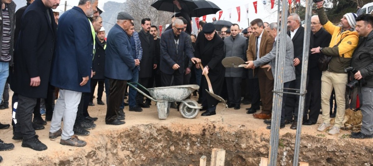 SARI CEMEVİ VE KÜLTÜR MERKEZİ TEMEL ATMA TÖRENİNİ GERÇEKLEŞTİRDİ