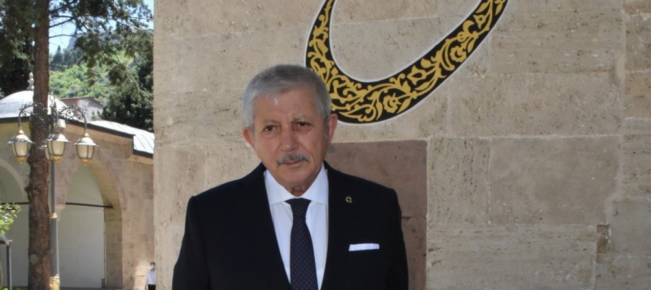 SARI: ‘RAMAZAN, NEFİSLERİMİZİN TERBİYE EDİLDİĞİ AYDIR”