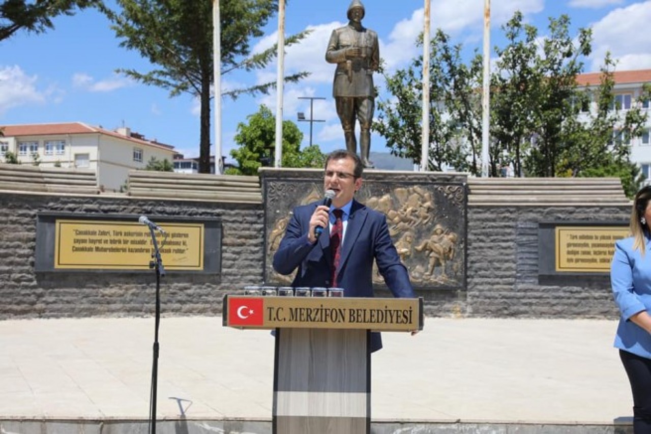 ŞEHİRLERİN KİMLİĞİ, TARİHİ VE KÜLTÜR SANAT BİRİKİMLERİYLE ŞEKİLLENİYOR