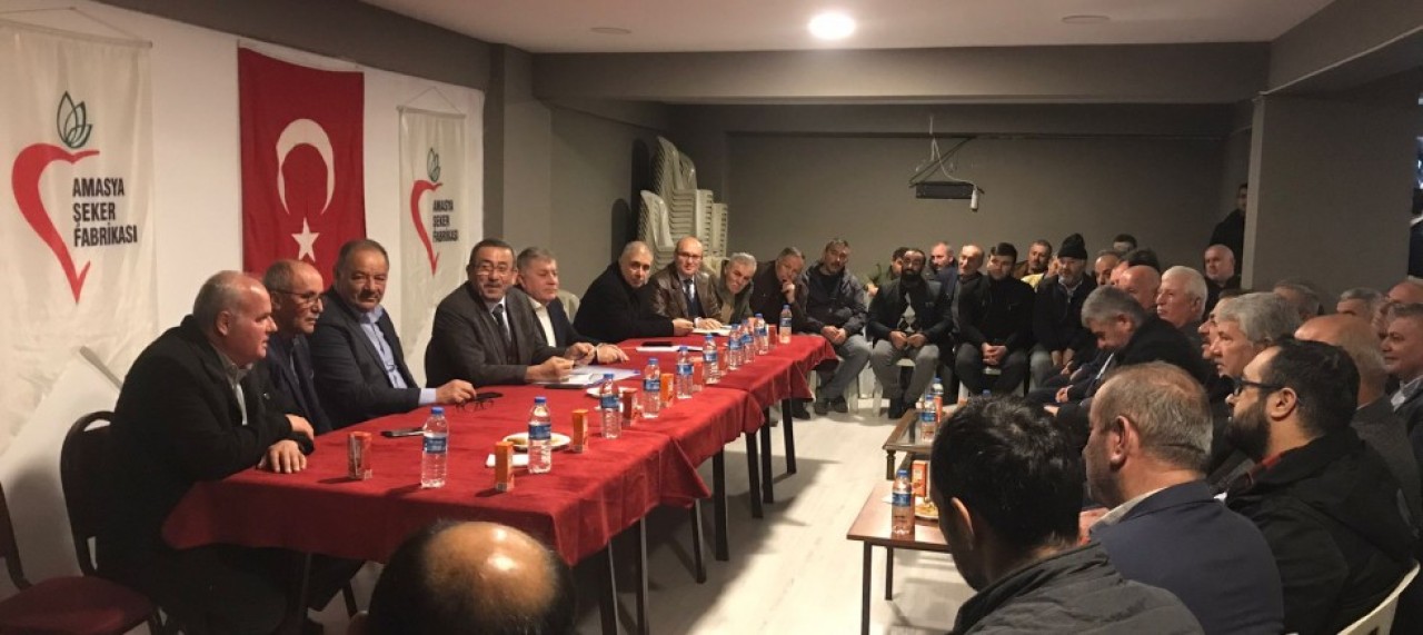 ŞEKER FABRİKASI ÇİFTÇİLERİ BİLGİLENDİRİYOR