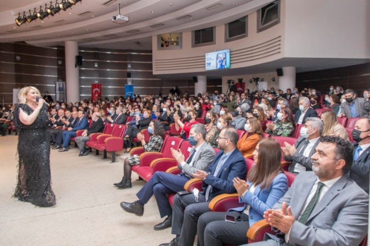 SGK 14 MART TIP BAYRAMINI KUTLADI