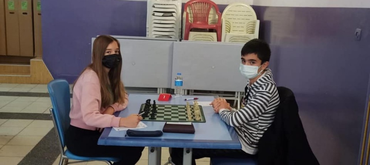 SINAV KOLEJİ’NDEN 2 İL BİRİNCİLİĞİ