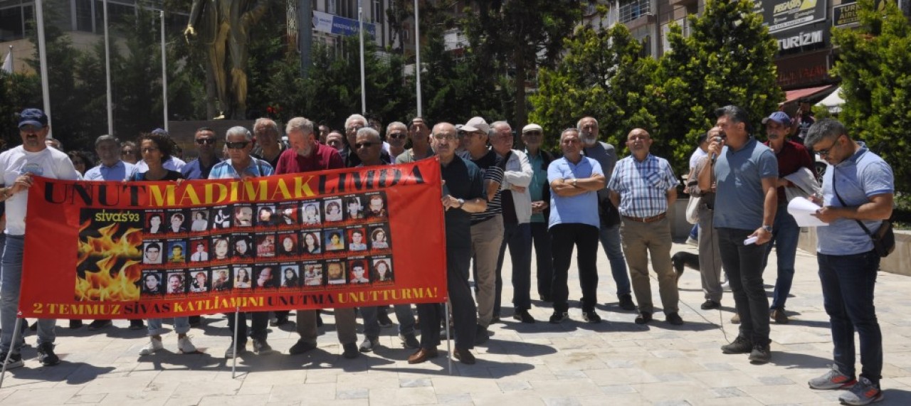SİVAS KATLİAMI’NDA YAŞAMINI YİTİRENLER ANILDI