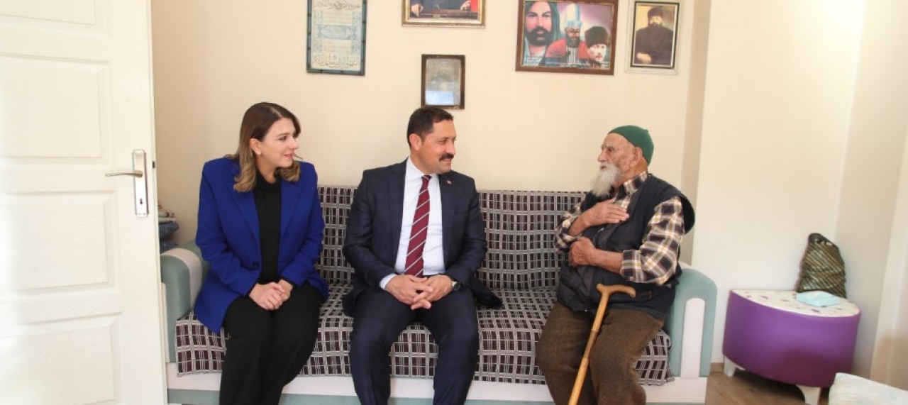 SOSYAL AİLE ZİYARETLERİYLE GÖNÜL KÖPRÜLERİ KURMAYA DEVAM EDİYOR