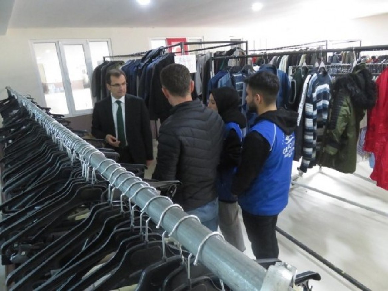 SOSYAL MARKETTE İNCELEMELERDE BULUNDU