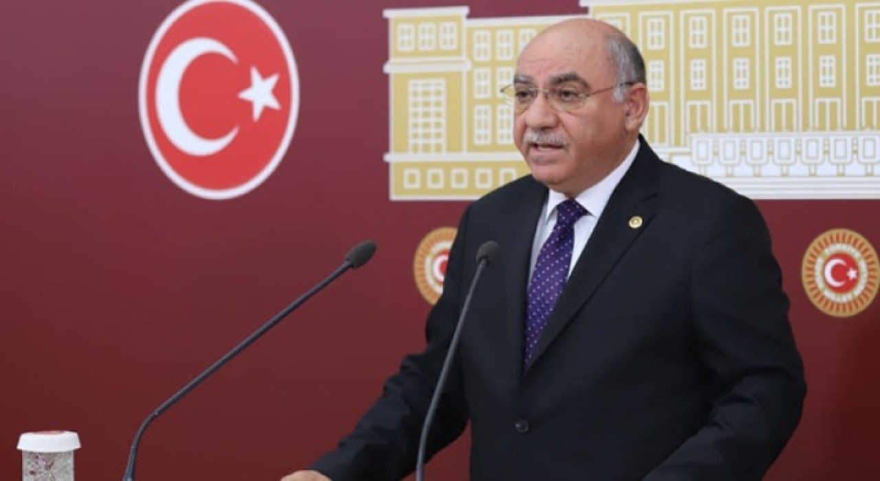 "SÖZ VERİLİP YILLARCA ERTELENEN İCRAATLARI AK PARTİ YERİNE GETİRMİŞTİR"