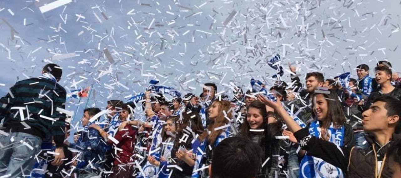 Sporseverlerden tribün tepkisi