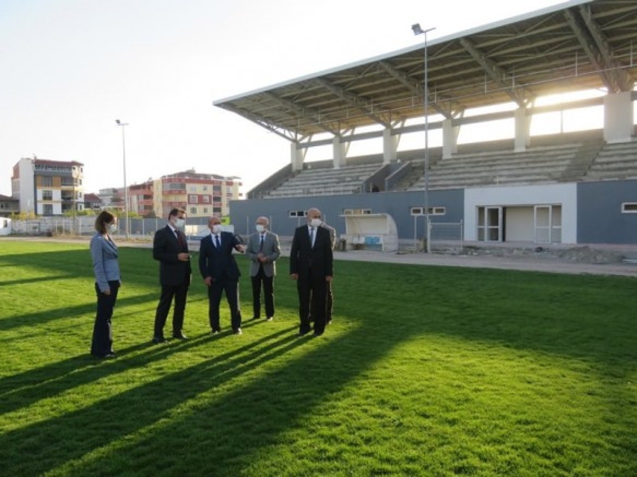 STADYUMDA İNCELEMELERDE BULUNDU