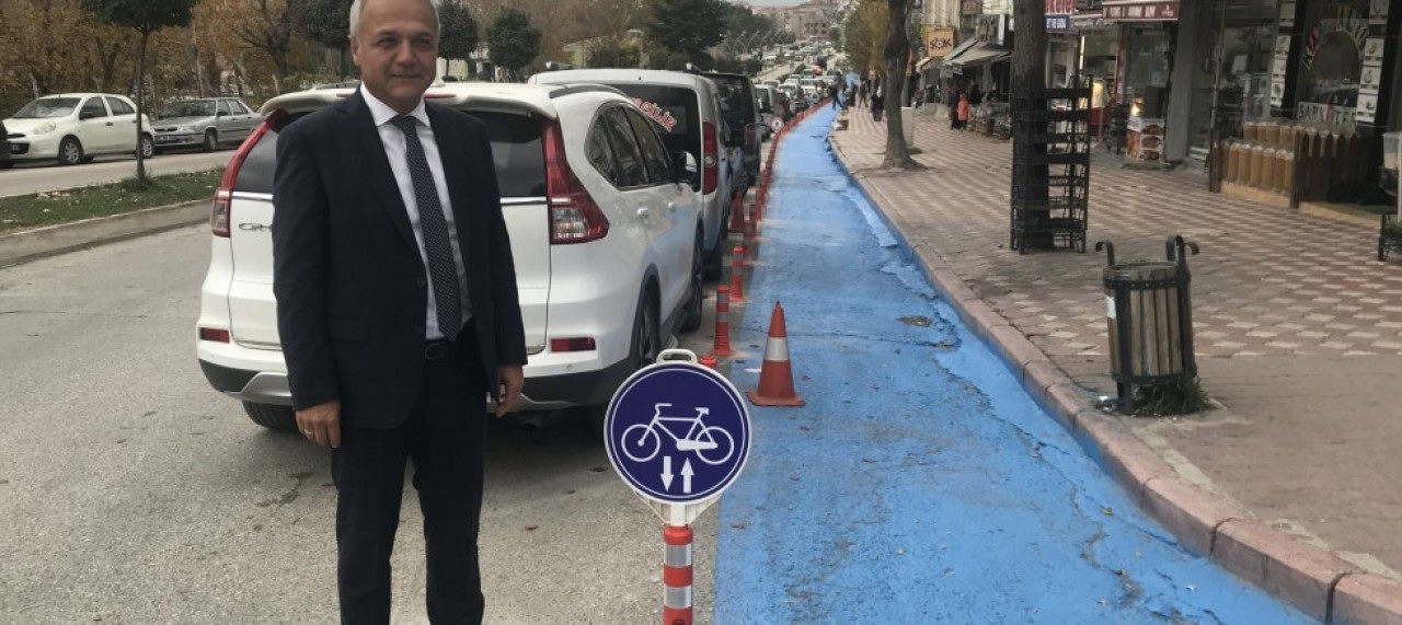 SULUOVA’DA BİSİKLET YOLU ÇALIŞMALARI BAŞLADI