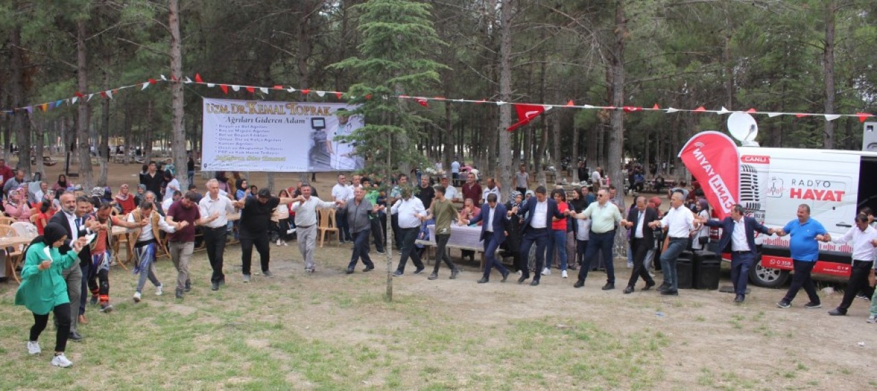 SULUOVA’DA YAŞAYAN TAŞOVALILAR PİKNİKTE BULUŞTU