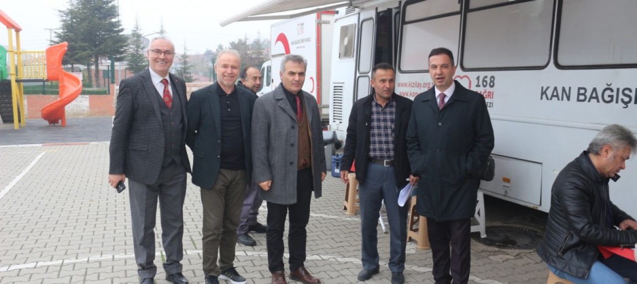 SULUOVA TOKİ İLKOKULUNDA KAN BAĞIŞI KAMPANYASI DÜZENLENDİ