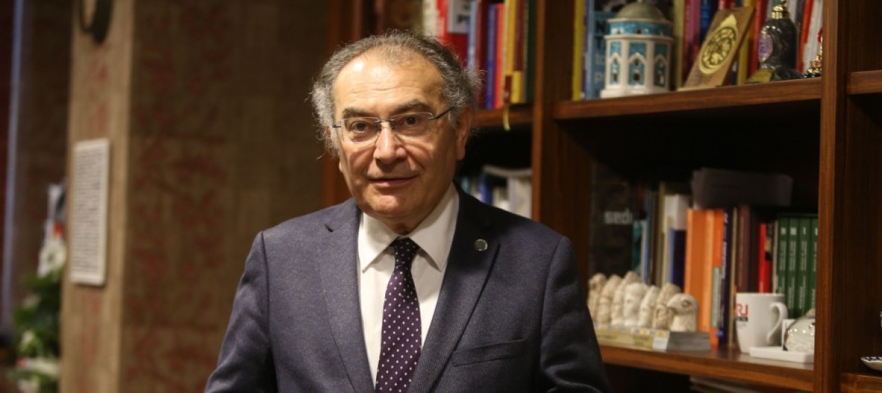 TARHAN: “MEVLANA YERLİ DEĞİL, KÜRESEL BİR İNSAN”