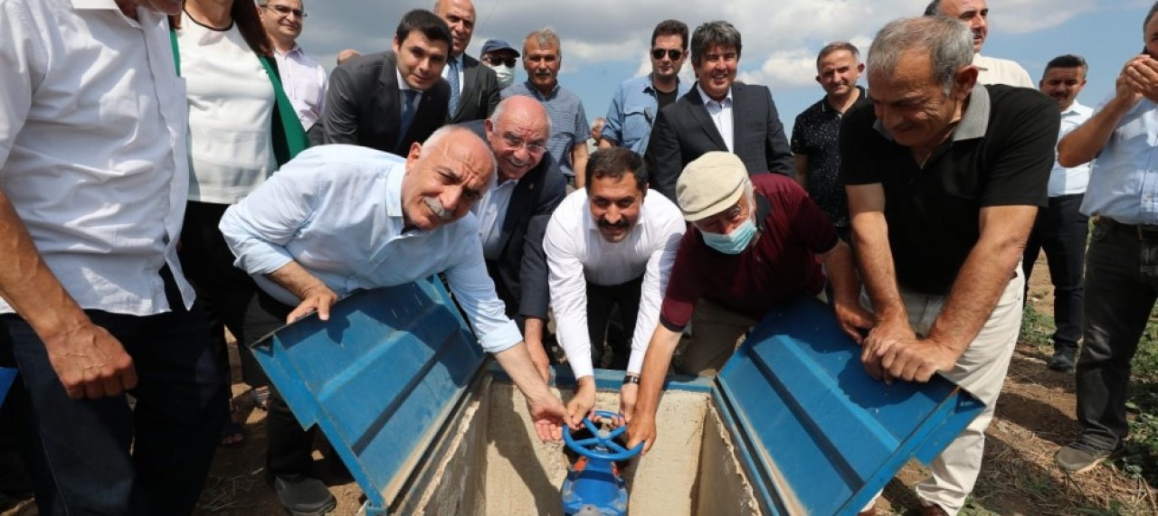 TARIM ARAZİLERİ SU İLE BULUŞMAYA DEVAM EDİYOR