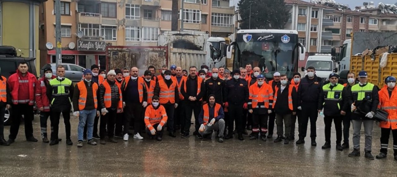 TAŞIN ALTINA BİZ DE ELİMİZİ KOYDUK