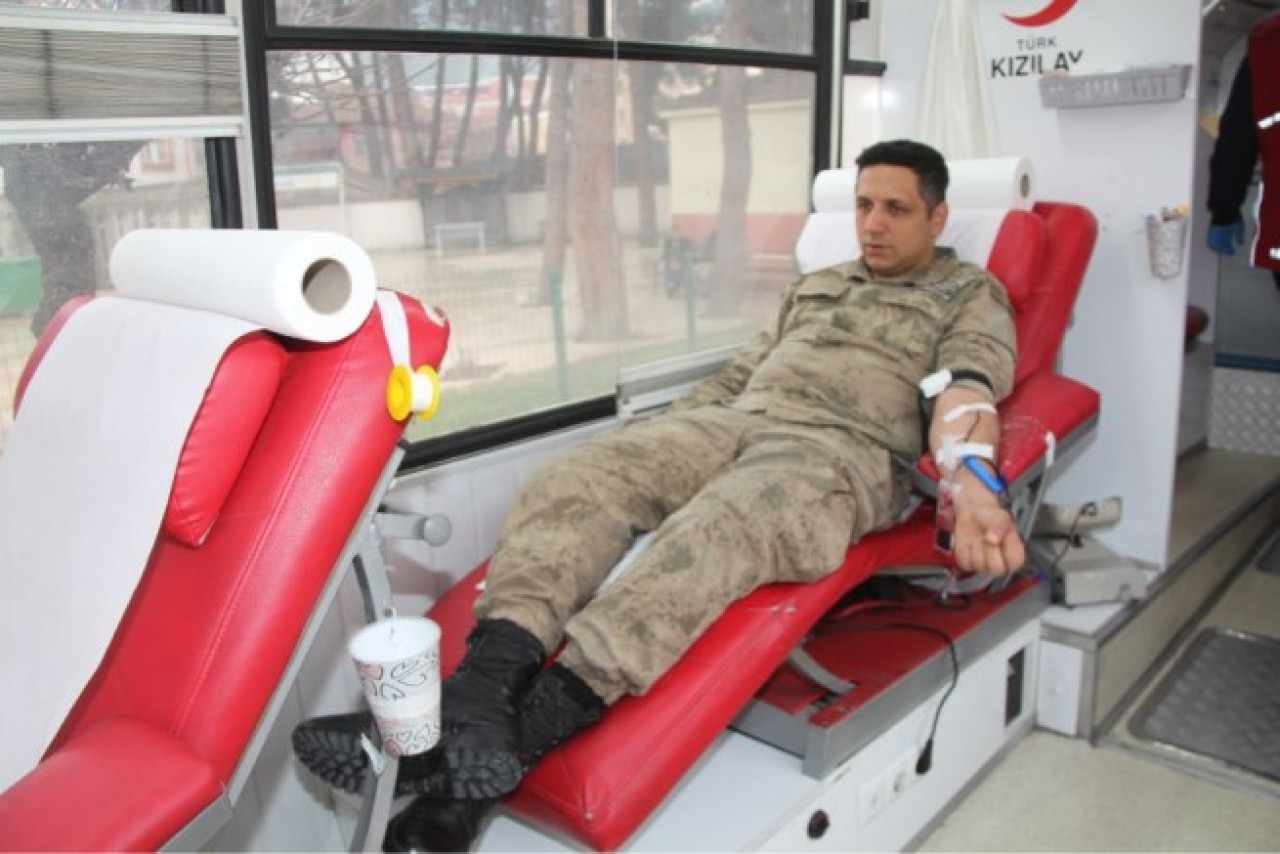 TAŞOVA'DA KAN BAĞIŞI KAMPANYASI DÜZENLENDİ