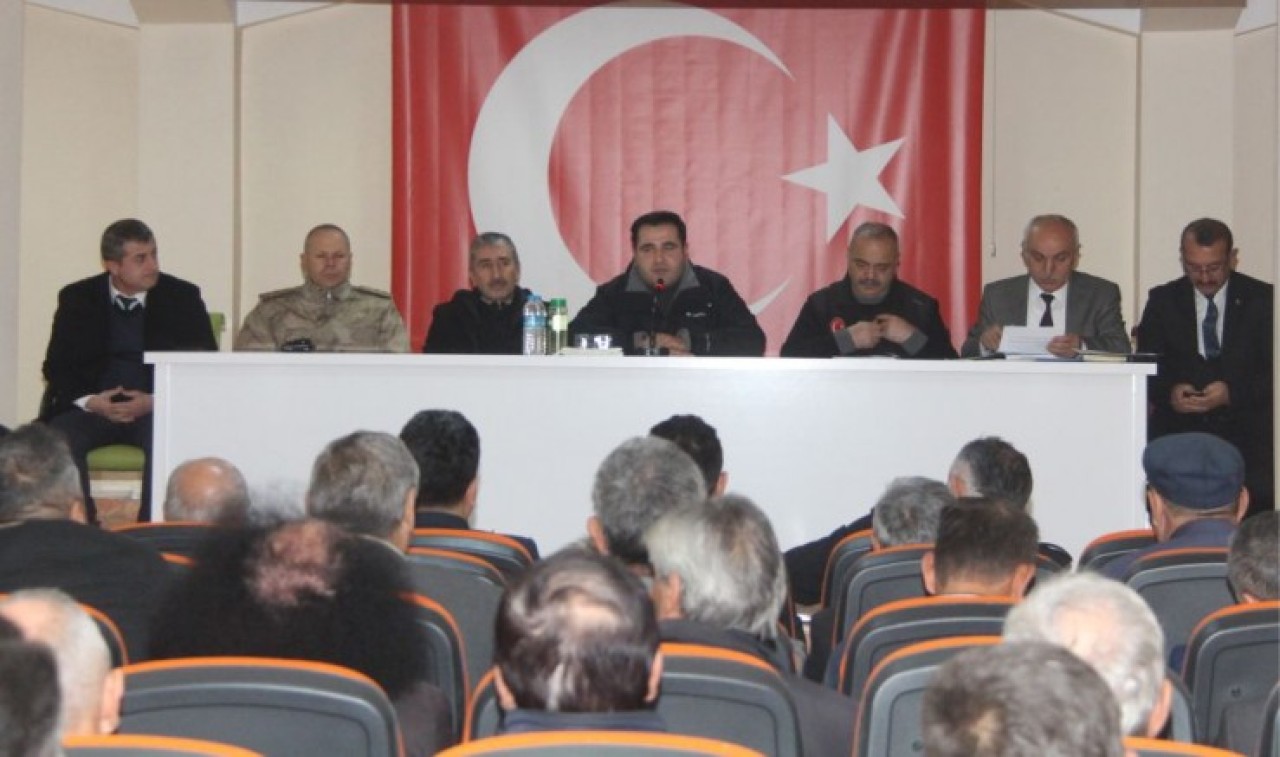 TAŞOVA'DA KARLA MÜCADELE DEĞERLENDİRME TOPLANTISI YAPILDI