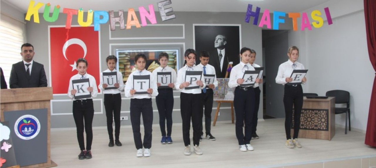 TAŞOVA’DA KÜTÜPHANE HAFTASI KUTLANDI