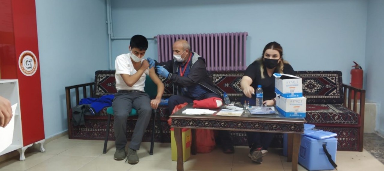 TOPLAM AŞI SAYISI 562 BİNE YAKLAŞTI