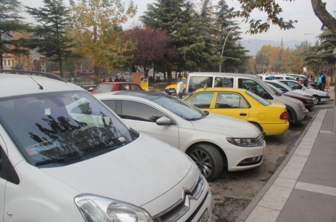 TRAFİĞE KAYITLI ARAÇ SATIŞI 129 BİN 417 OLDU