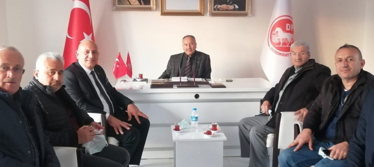 TSO YÖNETİMİ DEMOKRAT PARTİ’Yİ ZİYARET ETTİ