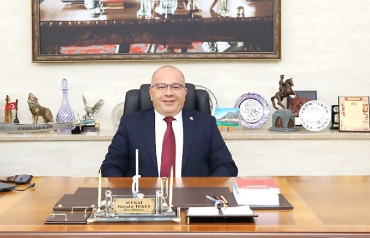 TÜM KADINLARIMIZIN DÜNYA EMEKÇİ KADINLAR GÜNÜ KUTLU OLSUN