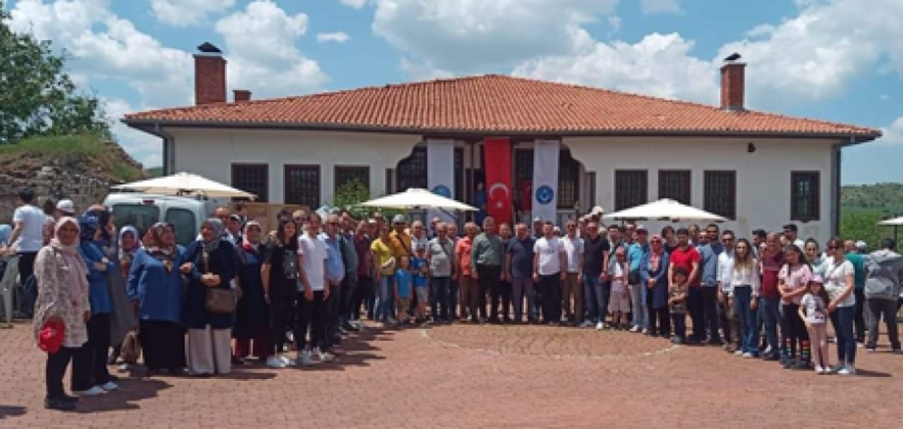 TÜRK BÜRO-SEN ÜYELERİ HATTUŞAŞ’I GEZDİ