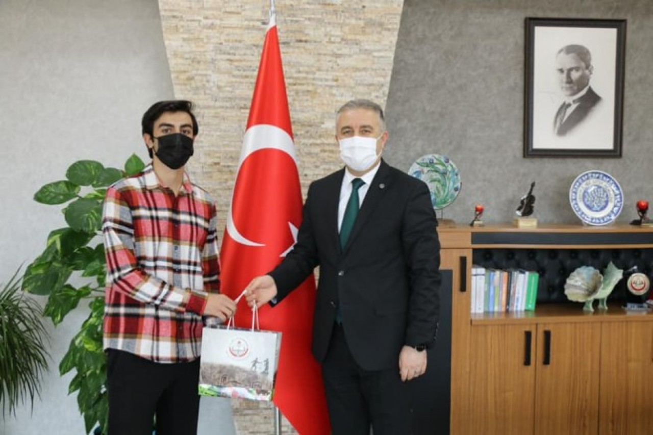 TÜRKİYE BİRİNCİLERİNDEN COŞKUN’A ZİYARET