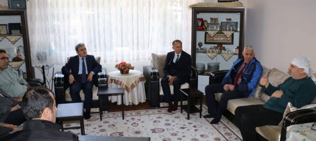 TÜRKMEN’DEN GEÇMİŞ OLSUN ZİYARETİ