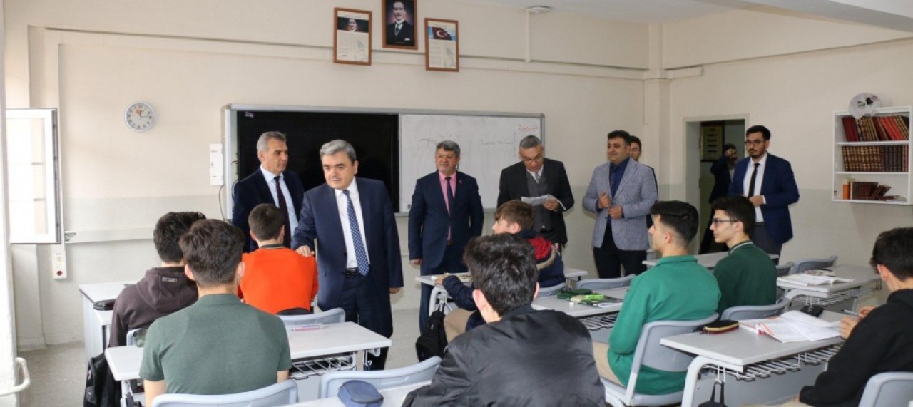 TÜRKMEN’DEN SULUOVA’DA OKUL ZİYARETLERİ