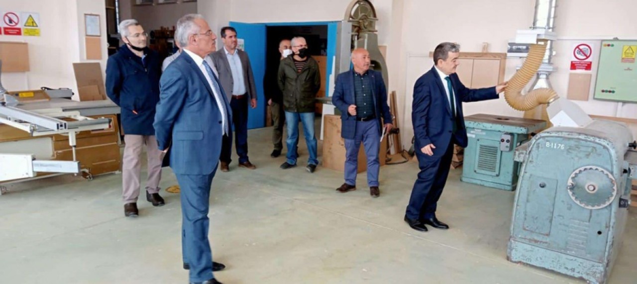 TÜRKMEN, MERZİFON’DA İNCELEMELERDE BULUNDU
