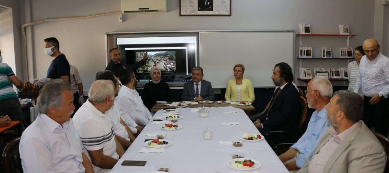TÜRKMEN, STK TEMSİLCİLERİ İLE BİR ARAYA GELDİ