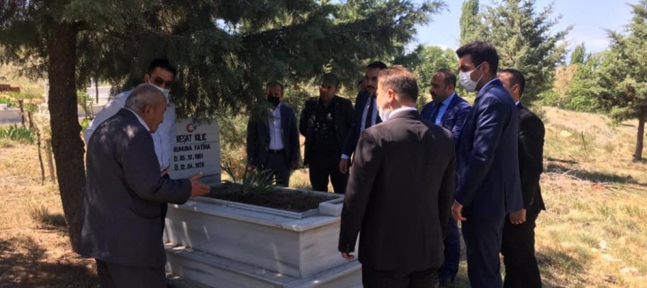 ÜLKÜCÜ ŞEHİT KILIÇ, MEZARI BAŞINDA ANILDI