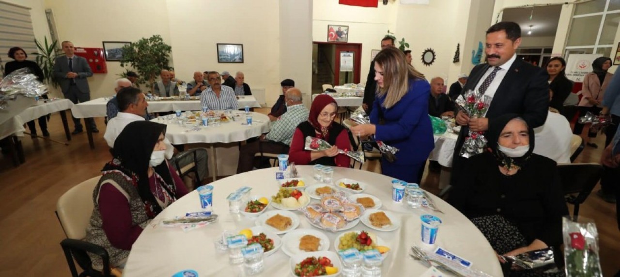 ULU ÇINARLARIN GÜNLERİNİ KUTLADILAR