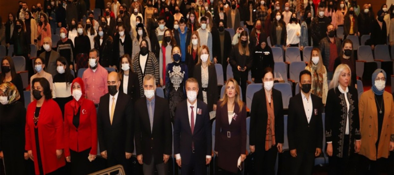 ÜRETEN VE YÖNETEN KADIN, GELİŞEN TOPLUM KONULU KONFERANS DÜZENLENDİ