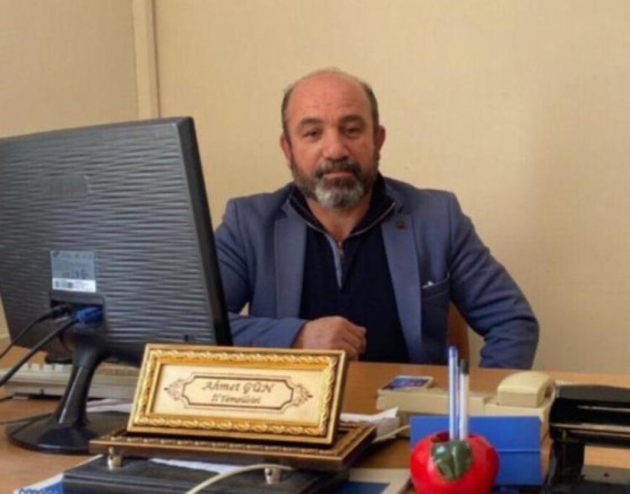 USTA ÖĞRETİCİLER HAKLARINI ARIYOR